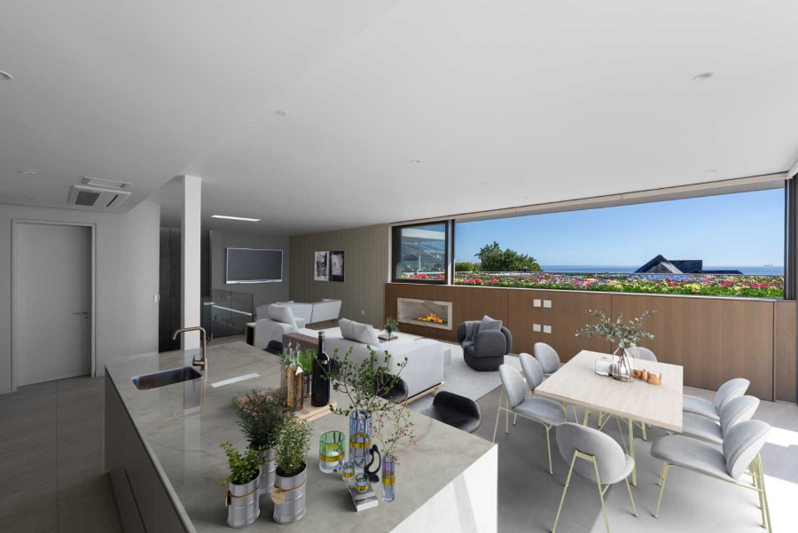 4 Bedroom Property for Sale in Fresnaye Western Cape
